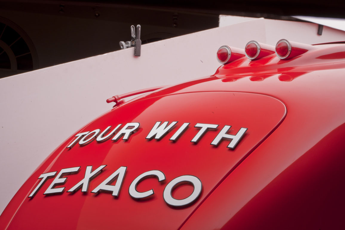 Dodge Airflow Tank Truck (1939) - Rear detail